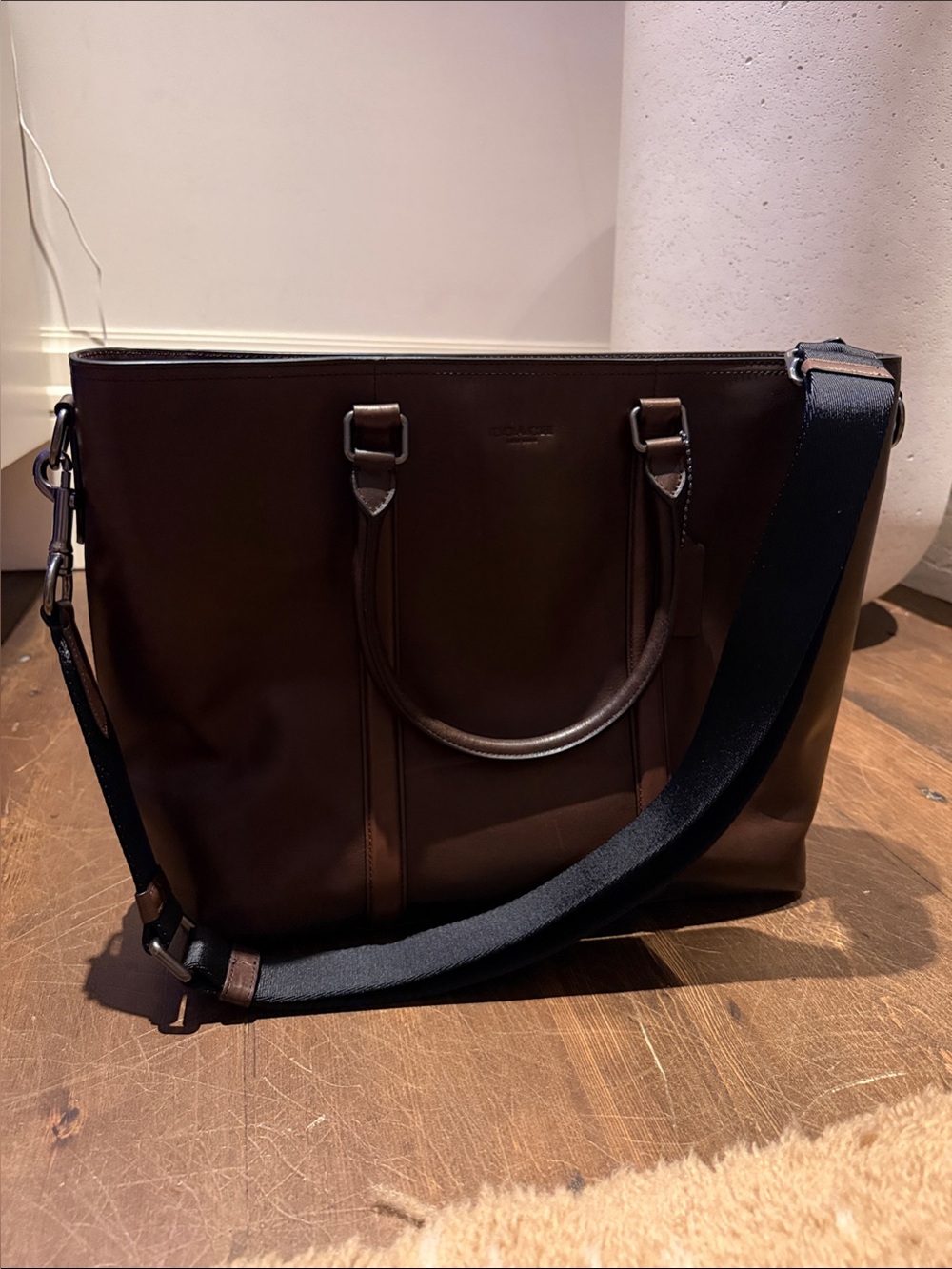 Coach - never used - Dark Brown Leather Laptop Brief with Detachable Strap